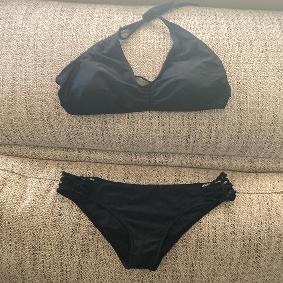 Open Back Strappy Bikini Set | Black - Picture 2 of 7